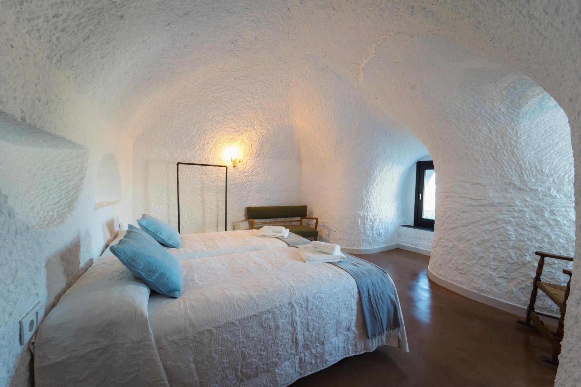 Cuevas De Kabila Villa Benalua de Guadix ภายนอก รูปภาพ